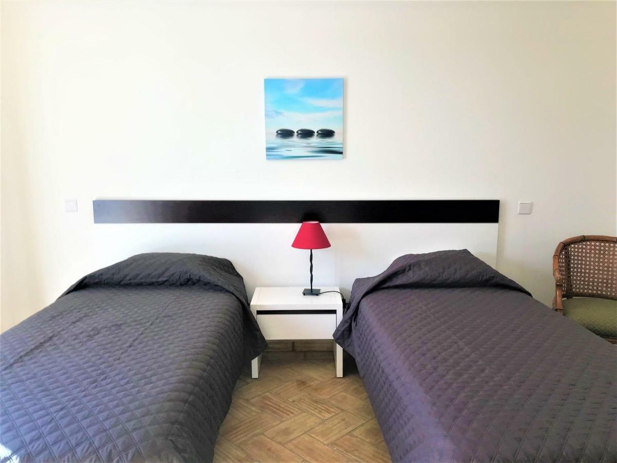 Casas Da Vila Praia Da Luz Bagian luar foto